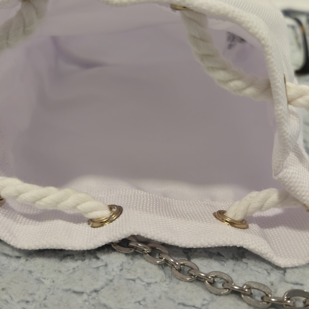 Dior Trio, White Canvas Drawstring Pouch, Chain, Dior Ribbon and Dior Book - Picture 6 of 10